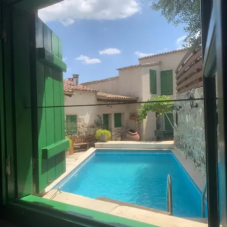 To Spiti Sto Xorko Lythrodhondas