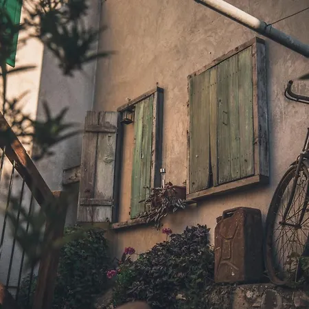 To Spiti Sto Xorko Lythrodhondas