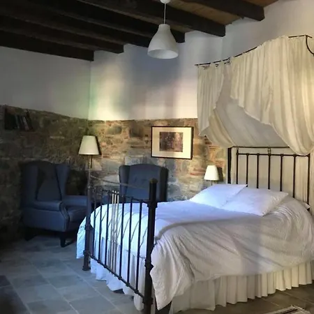 To Spiti Sto Xorko Orman Evi *