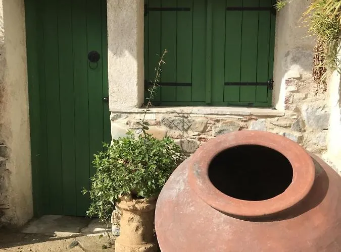 To Spiti Sto Xorko *